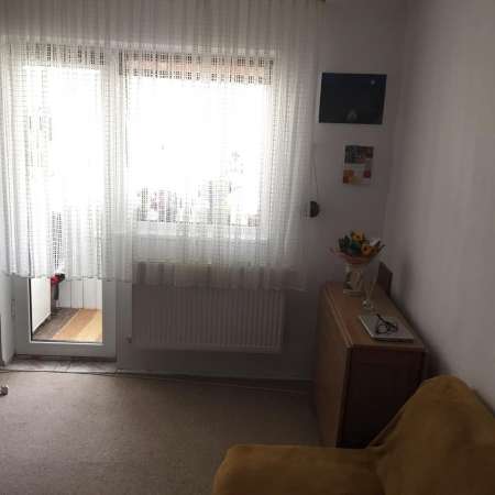 vand apartament 2 camere semidecomandat 2