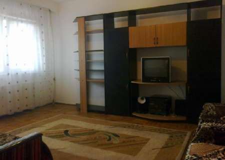 particular inchiriez apartament 2 camere 3