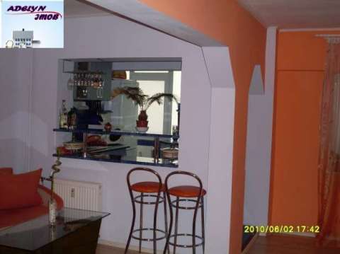 tulcea - apartameent 4 camere transf in 3 camere 4