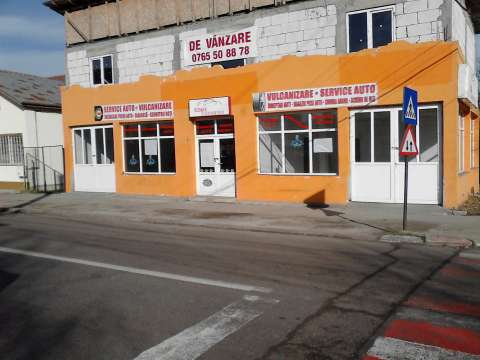 inchiriez spatiu comercial 4