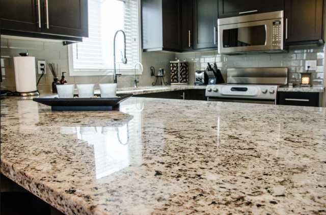 granit alaska white rocas decor 2