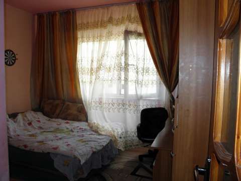 onesti, de vanzare apartament 2 camere decomandate 8