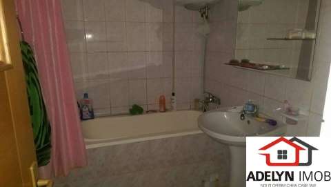 tulcea - apartament 3 camere, zona victoriei 5