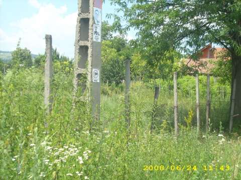 Pf vind doua terenuri in com Parscov  jud Buzau anunturi gratuite