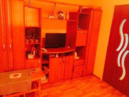 vand urgent apartament mobilat si imbunatatit 5