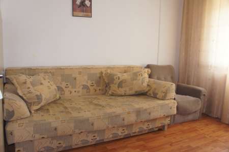 vand apartament 3 camere ultracentral la pret mic urgent 6