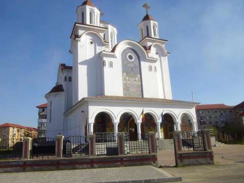 CONSTRUCTII AMENAJARI