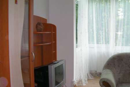 proprietar inchiriez apartament 3 camere brasov saturn 5 5