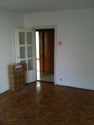 vand apartament 3 camere la preti foarte atractiv! ! ! 2