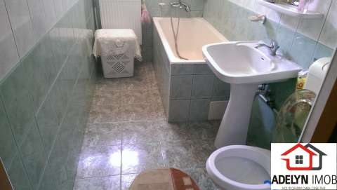 tulcea - apartament 3 camere, zona neptun 7