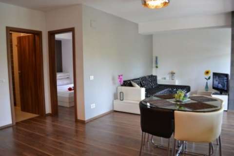 de inchiriat 2 camere lux , apartament modern zona rex 2