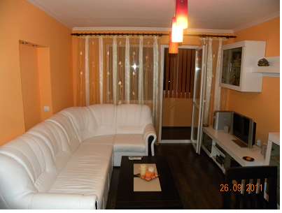 inchiriez sau vand apartament complet renovat 1