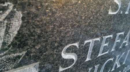 Cel mai bun pret gravat pe marmura simeria