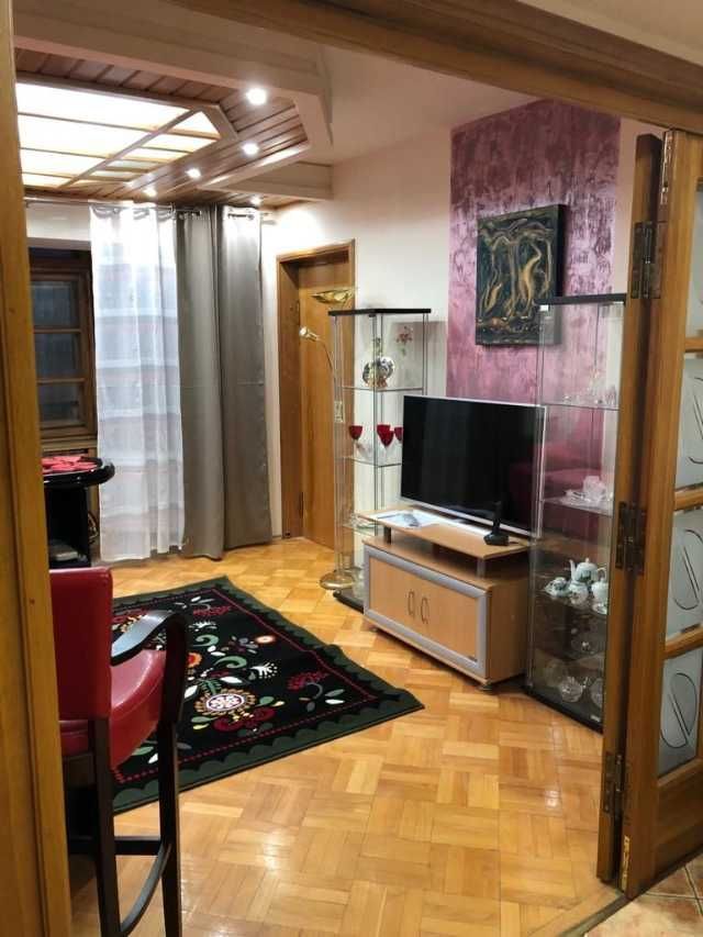 proprietar ofer inchiriere 4 camere, ultracentral, mobilat si utilat lux 1