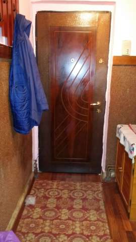 proprietar vand apartament 2 camere cu centrala pe gaz. zona universitatii dragan! 4