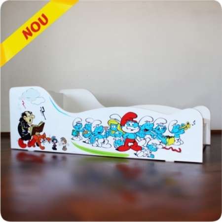 Pat copii cu Strumfii