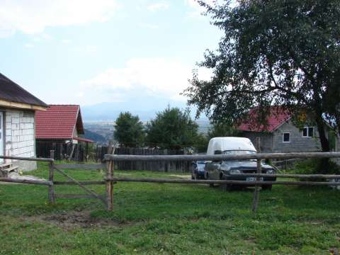 Vand teren intravilan anunturi gratuite