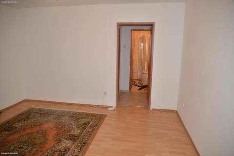 apartment 3 camere, compl. renovat. . . bloc din caramida! 10