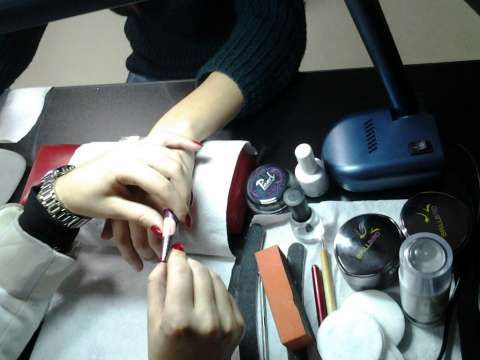 Curs manichiura pedichiura + unghii tehnice Sibiu