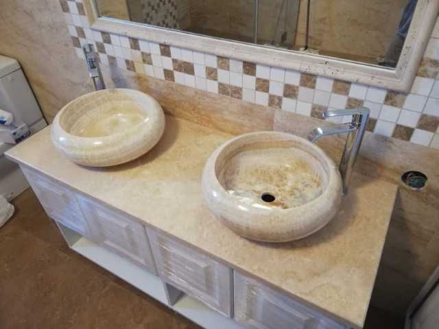 blat baie travertin Medias