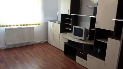 vind apartament rÃ®ÅŸnov central! ! ! 34. 1