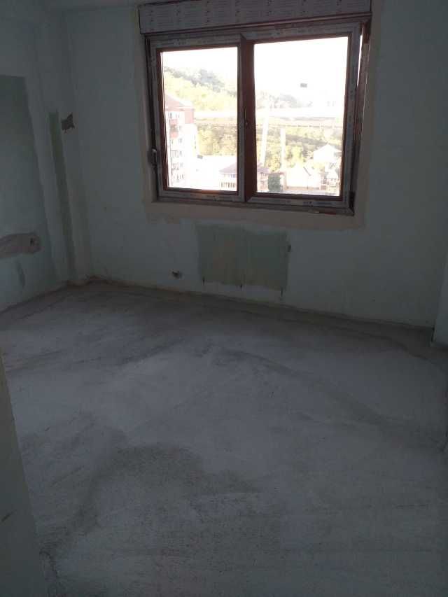 vand apartament 5